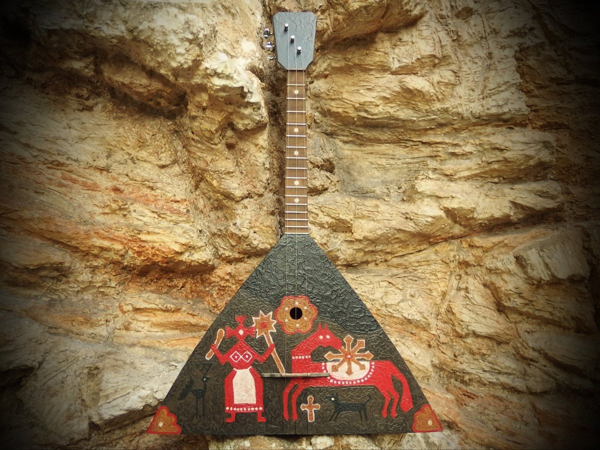 Балалайка (красная)