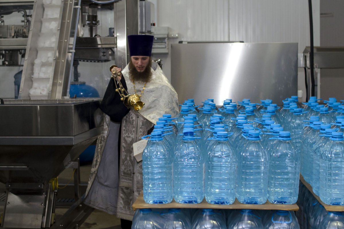Святая Крещенская вода