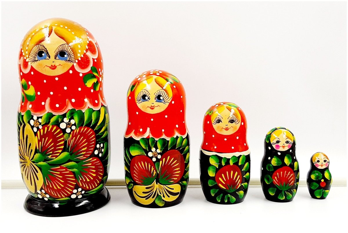 Матрешка деревянная Хохлома