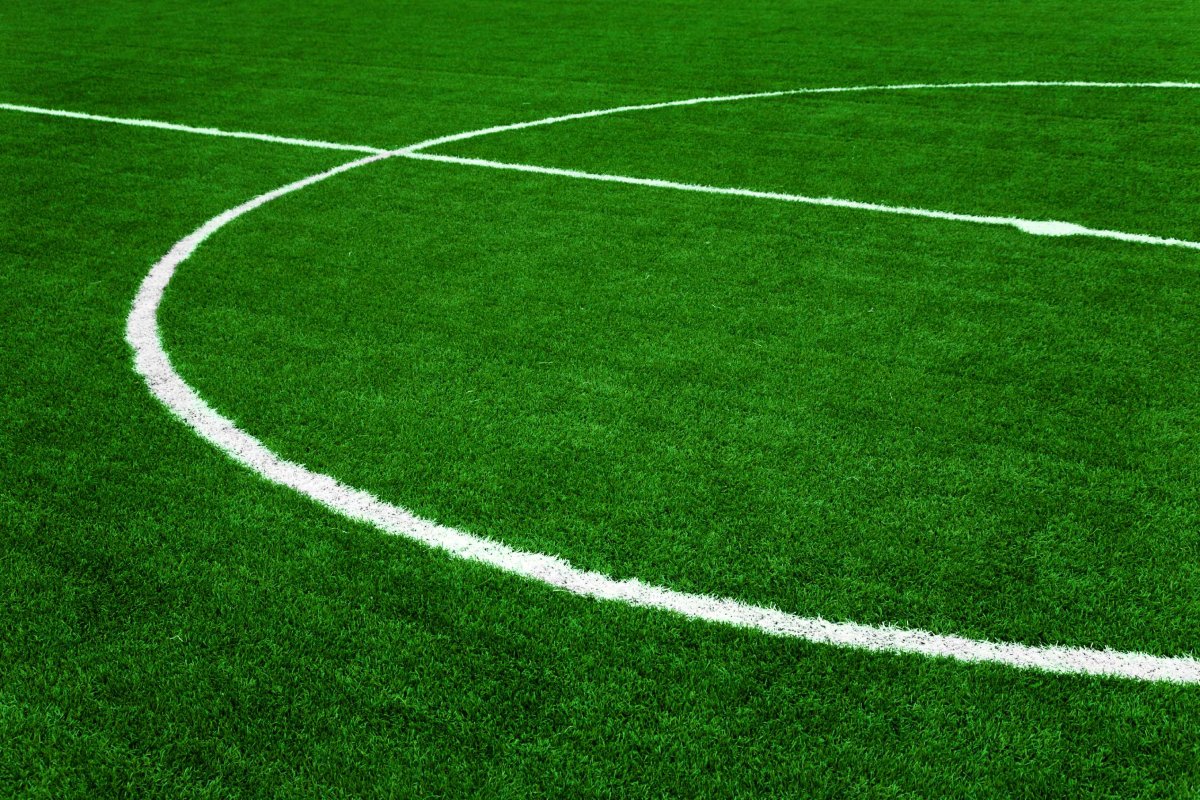 Бутса и мяч