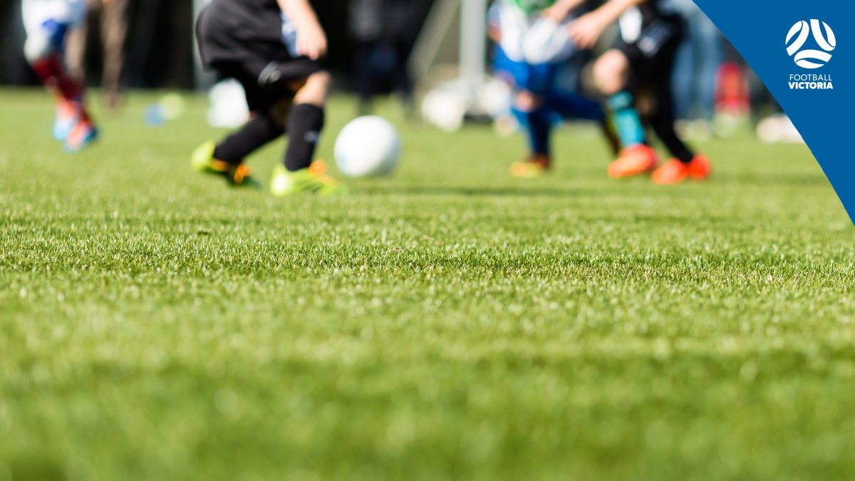 Футбольный газон обои