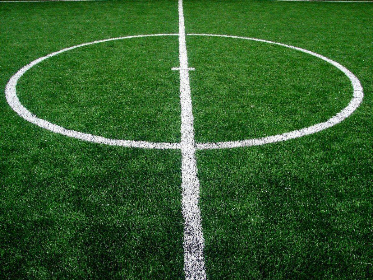 Футбольное поле