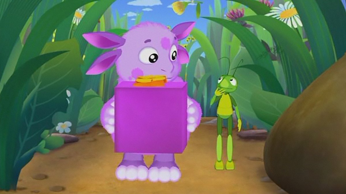 Лунтик на белом фоне