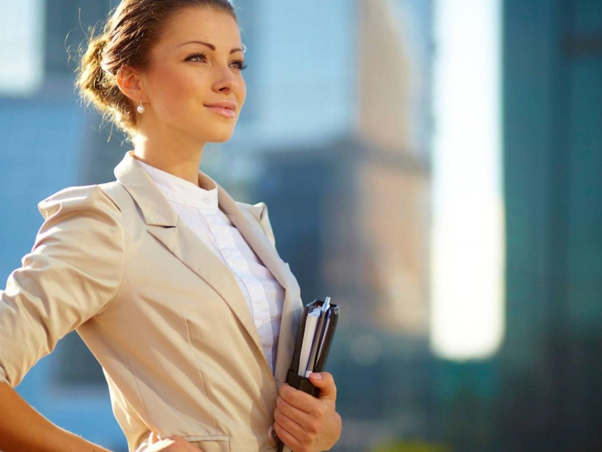 Деловая девушка