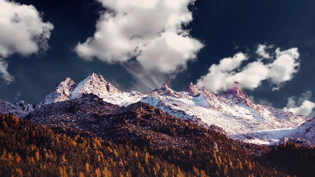 Обои на телефон горы