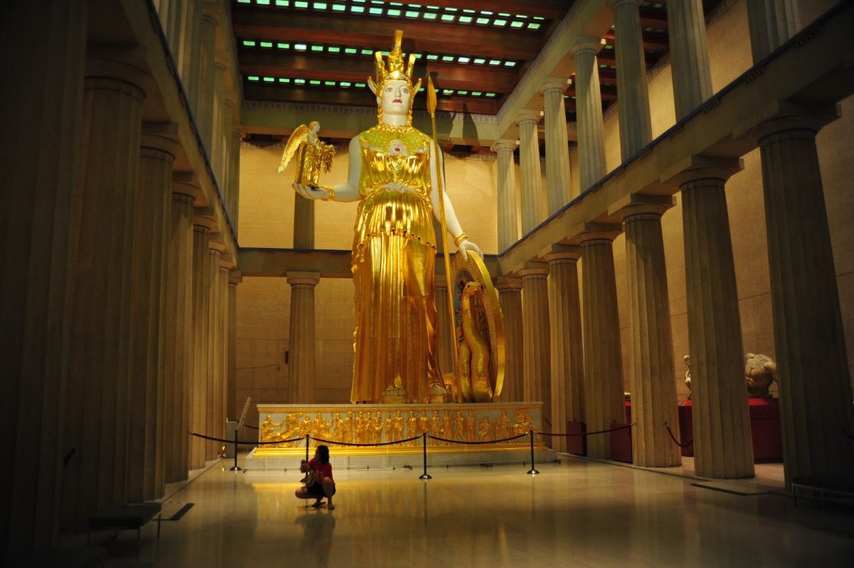 Женские скульптуры древней Греции Афина