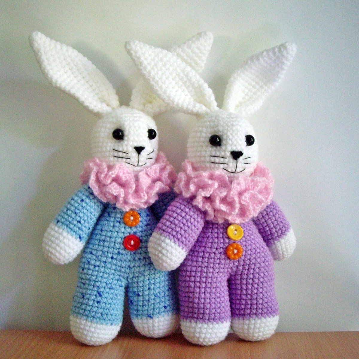 Вязаный заяц