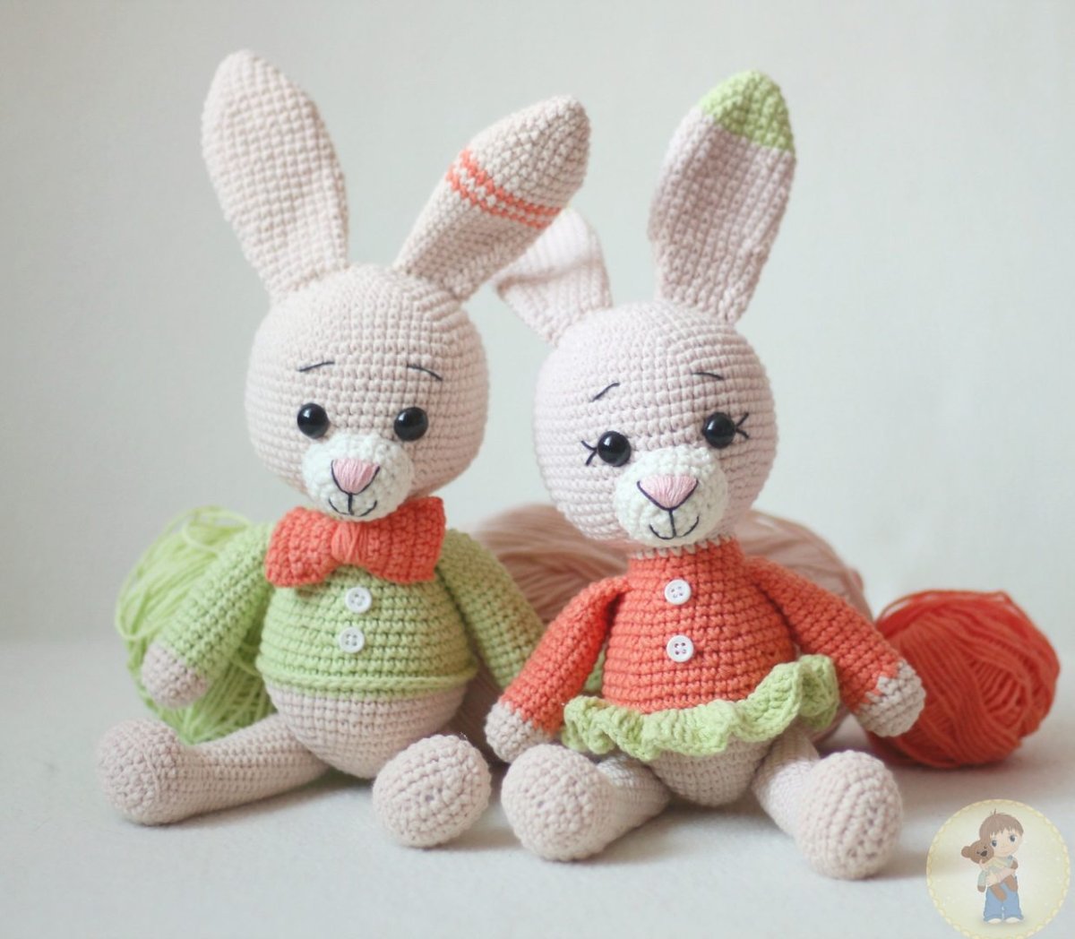 Вязаный Зайка крючком амигуруми