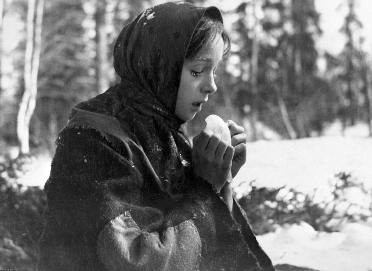 Фильм Морозко Настенька