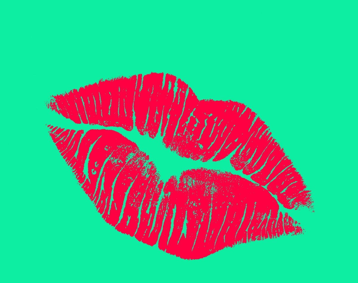 Губки поцелуйчик