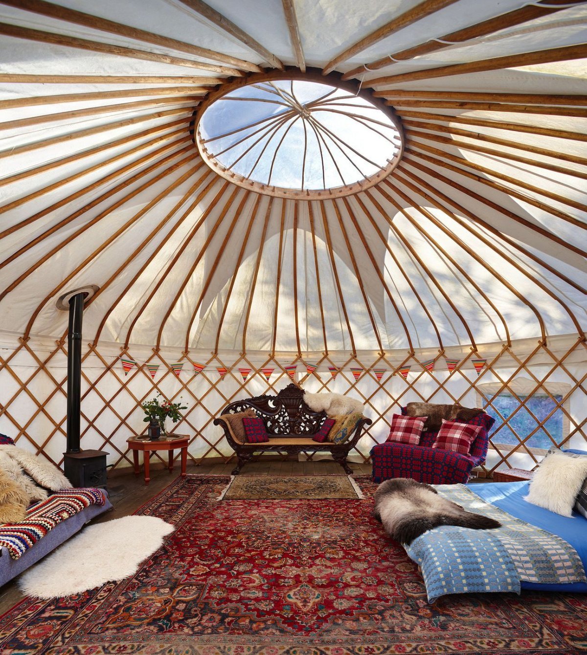 Глэмпинг Юрты