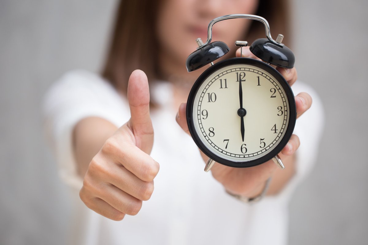 Человек часы