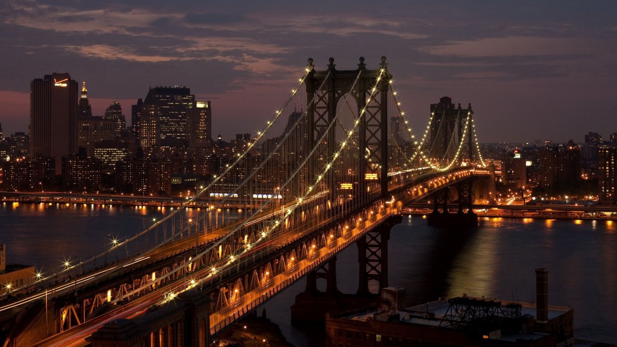 Манхэттенский мост в Нью-Йорке