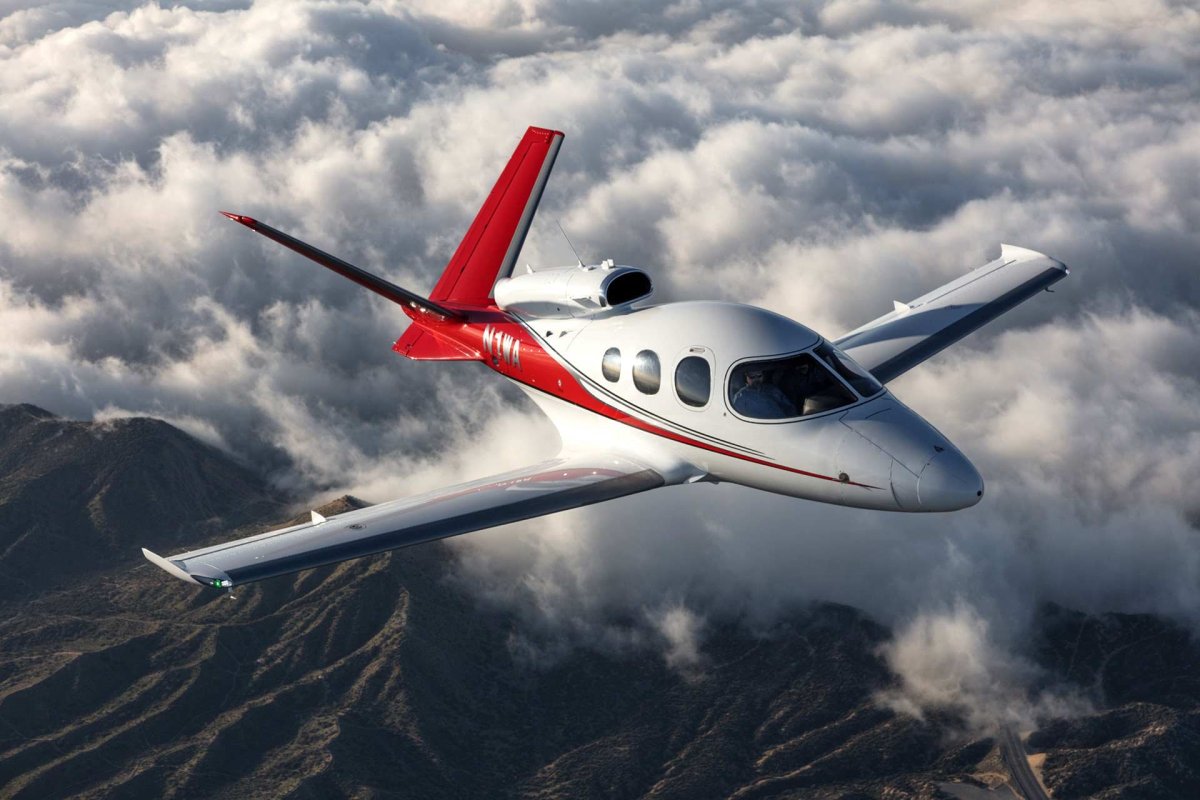 Vision Jet Cirrus aircraft