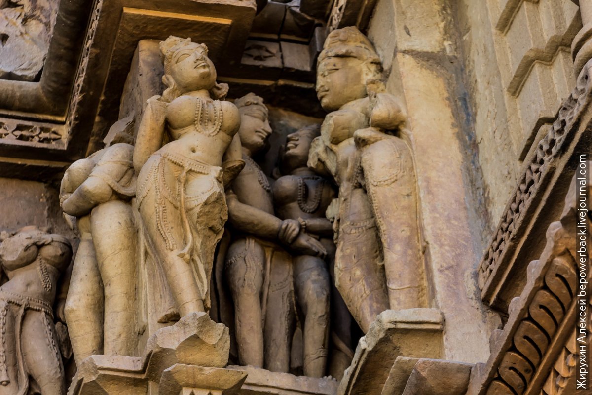 Храм Каджурахо внутри