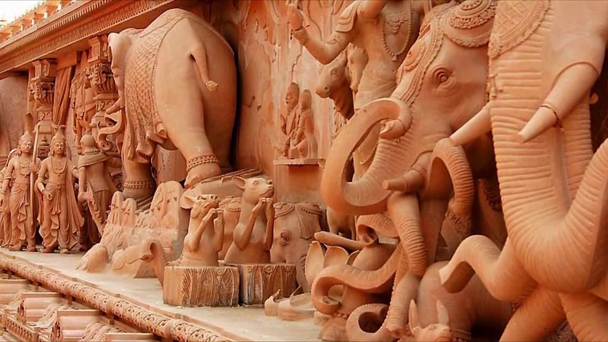 Акшардхам слоны