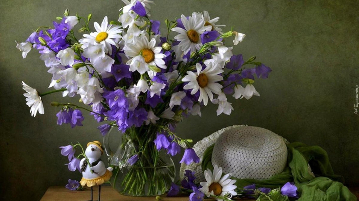 Ромашки и колокольчики