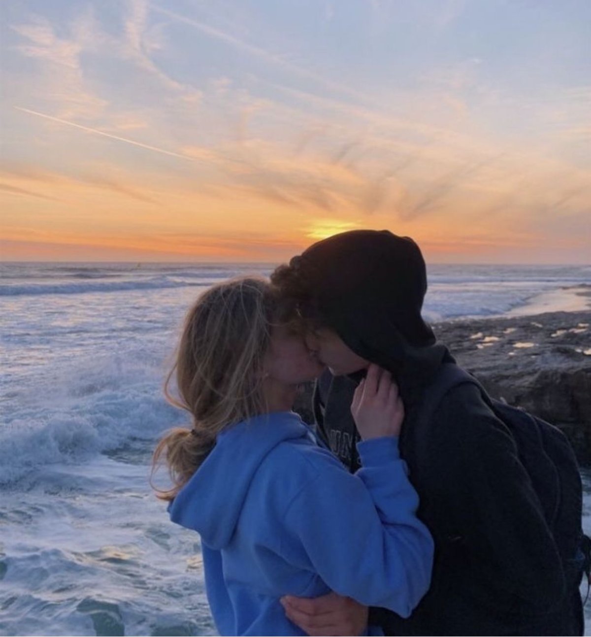 Пары на закате подростки