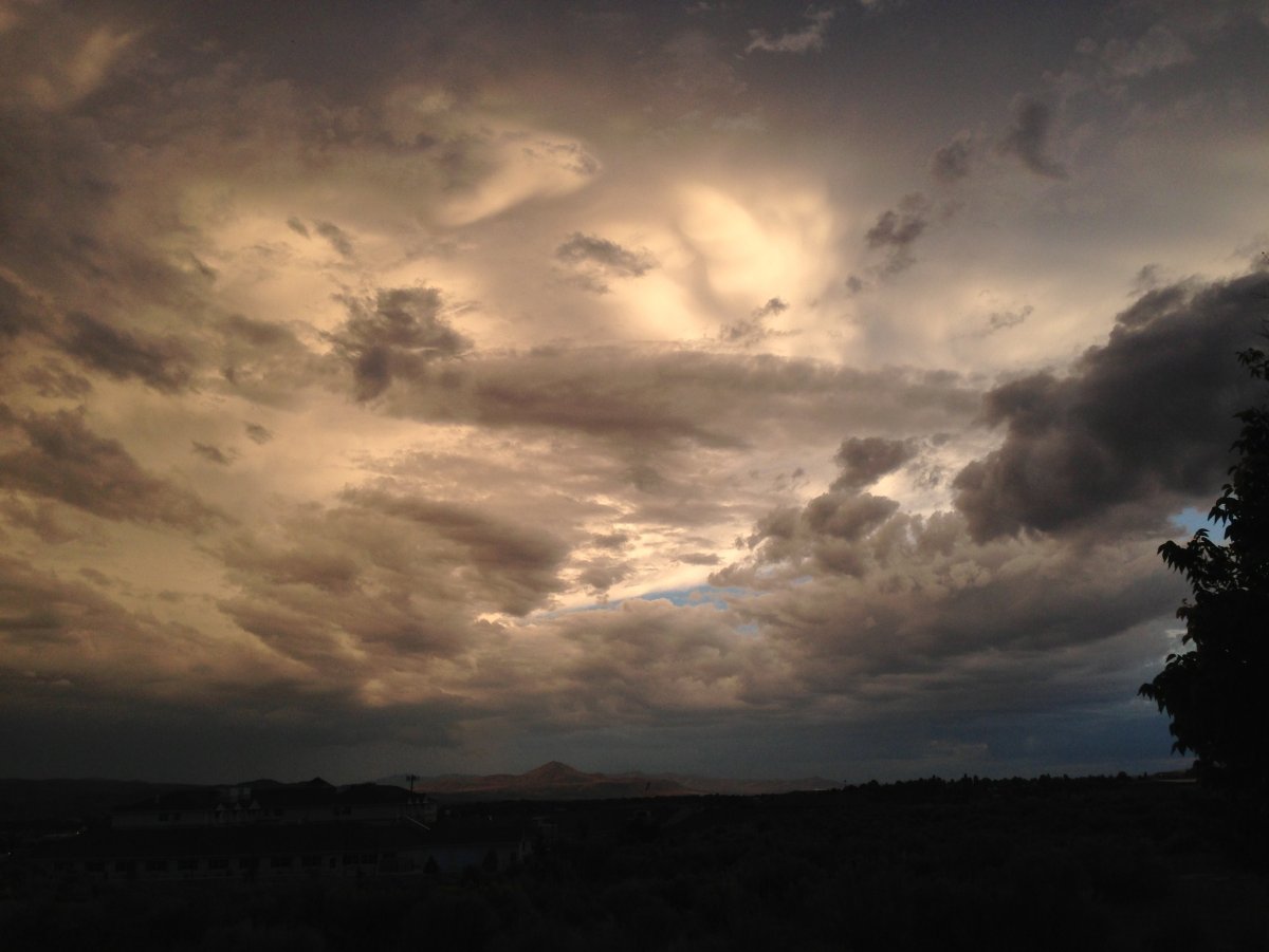 Темное небо