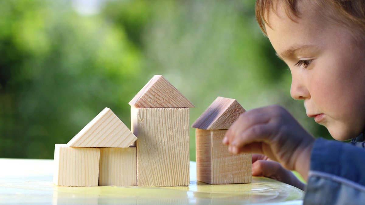 Домик из кубиков