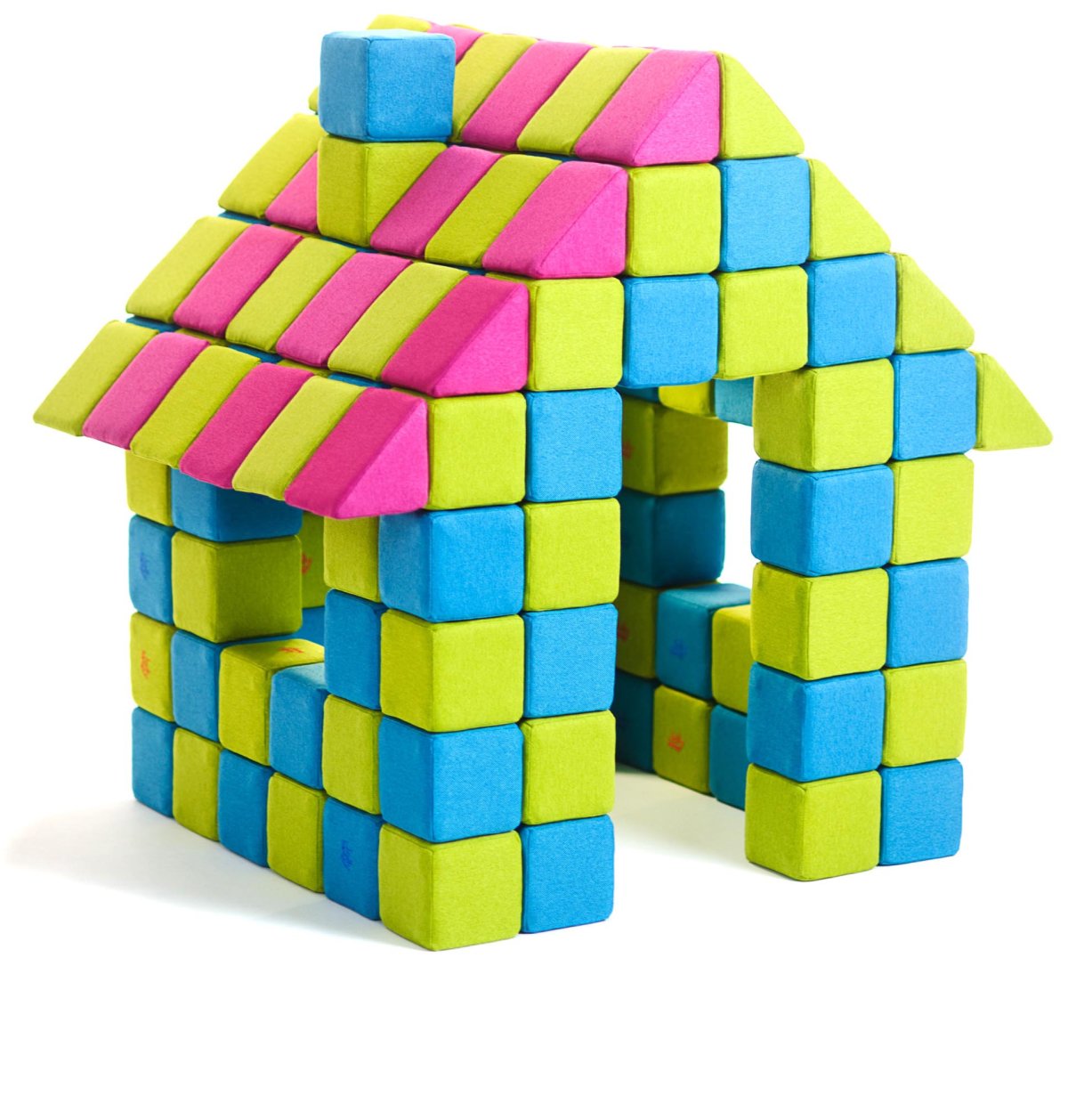 Магнитный конструктор из кубиков