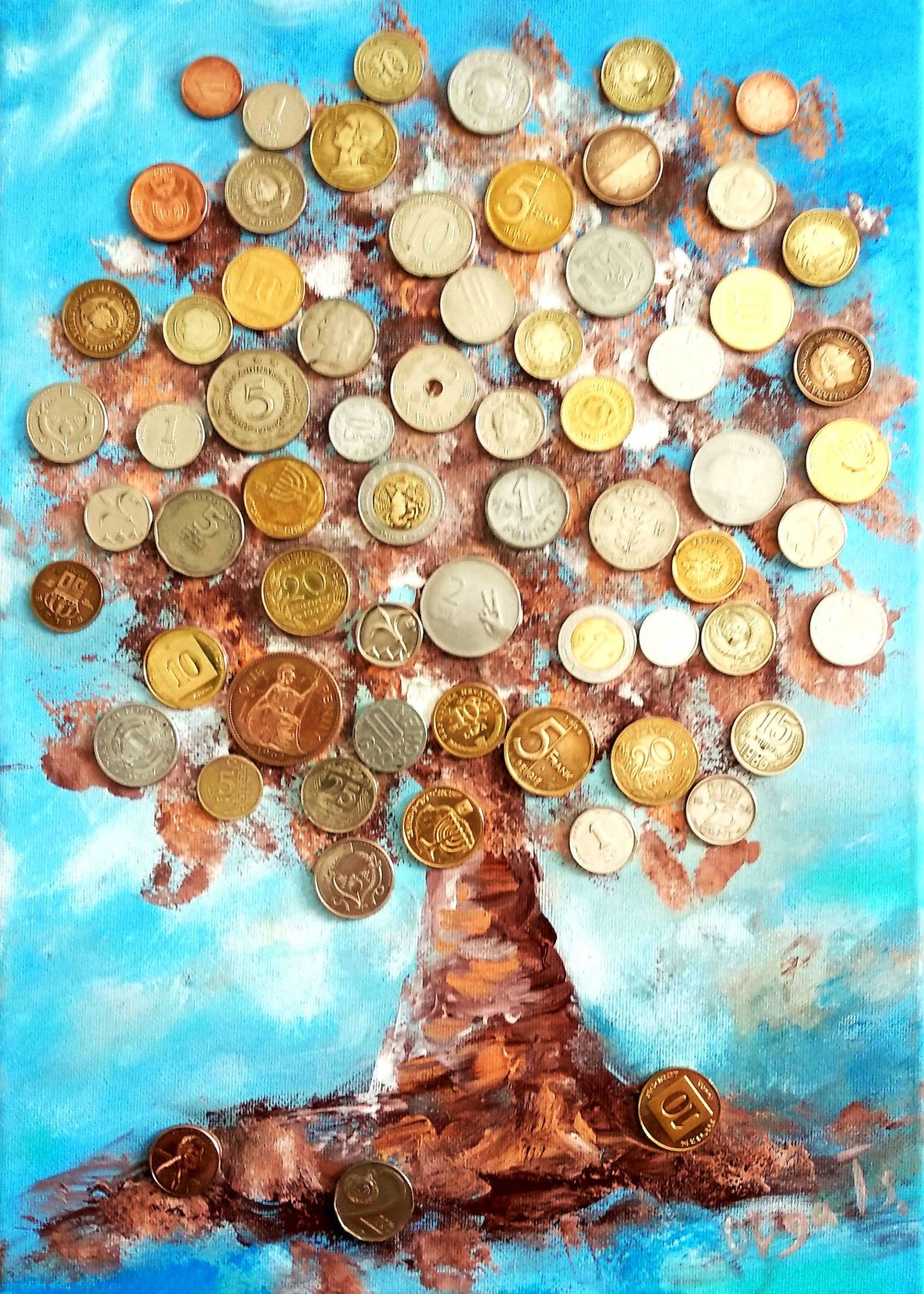 Панно из пуговиц и монет