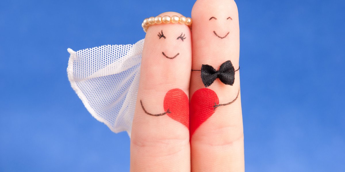 С годовщиной свадьбы пальцы