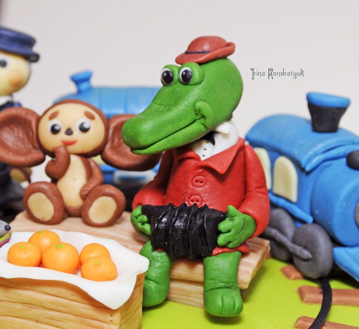 Поделка из пластилина Чебурашка и Гена