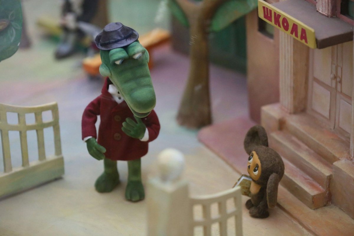 Микки Маус из пластилина пошагово