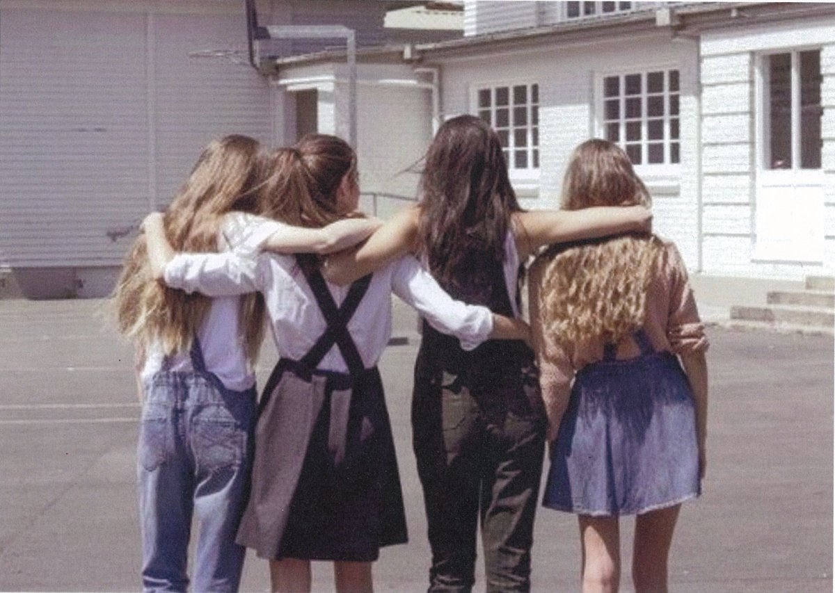 Четыре подруги Эстетика