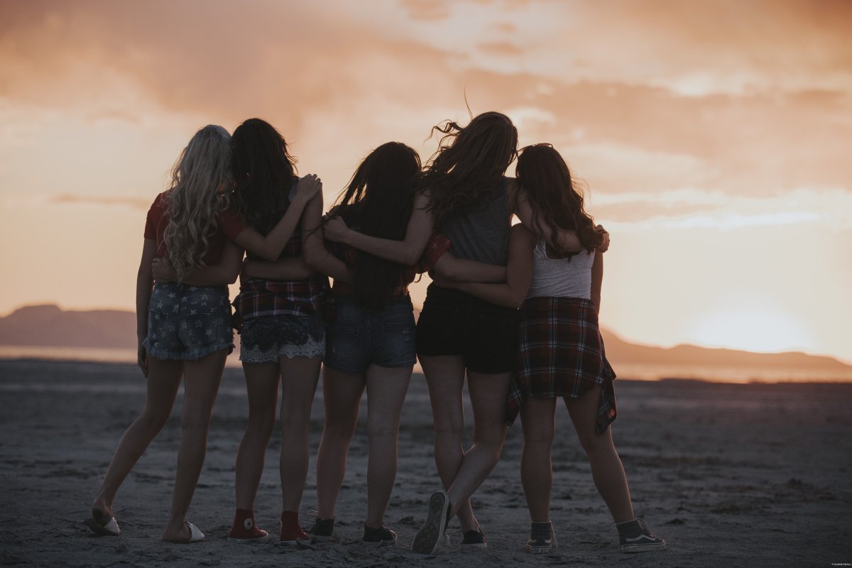 Пятеро подруг