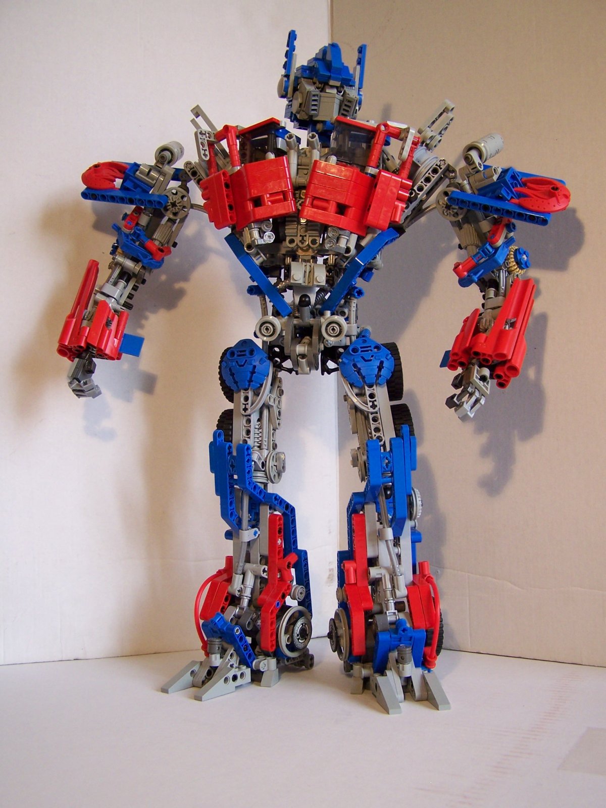 Лего робот Оптимус Прайм