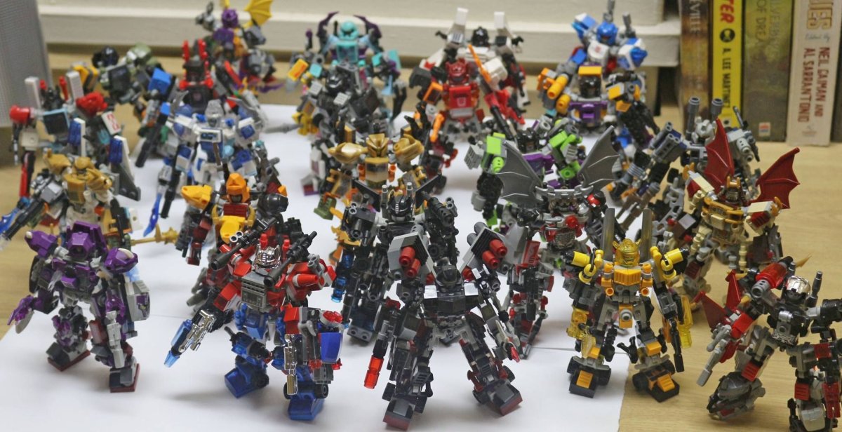 Лего трансформер Персептор