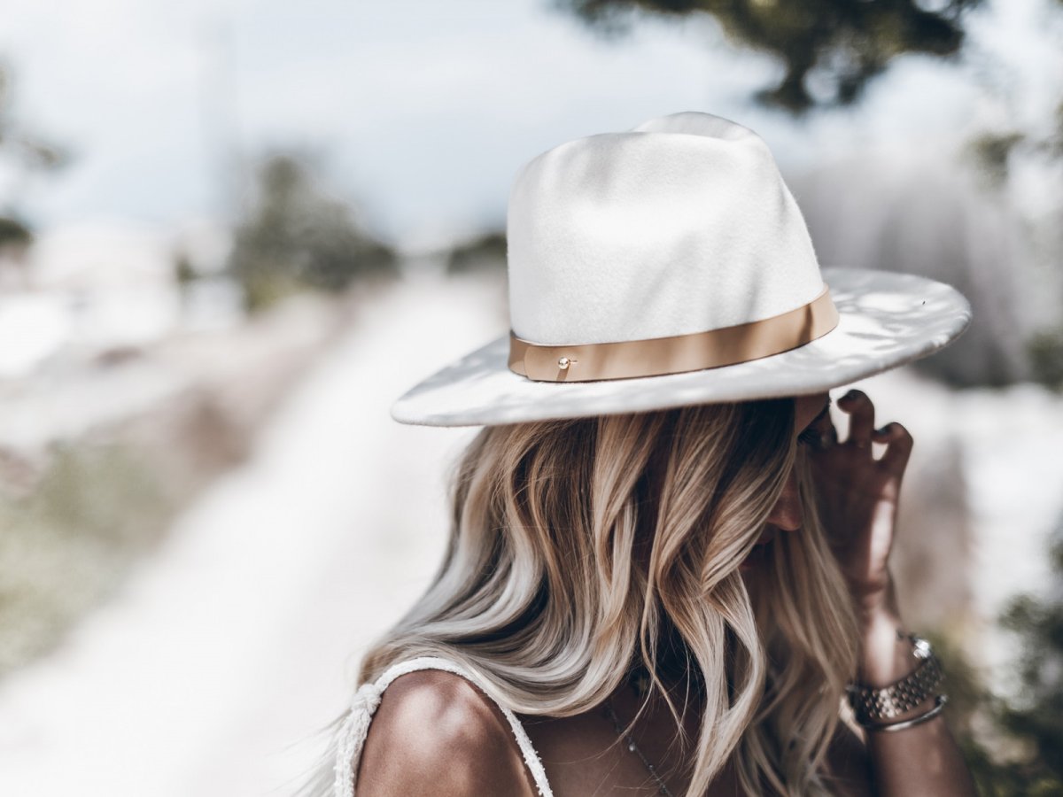 Вышитая одежда 2022 шляпа