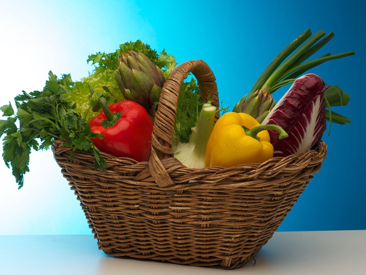 Корзинка с овощами