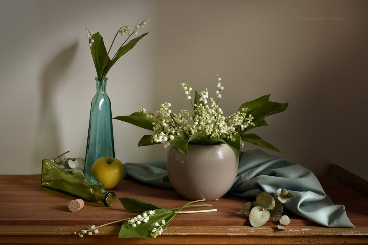 Ландыши в вазе