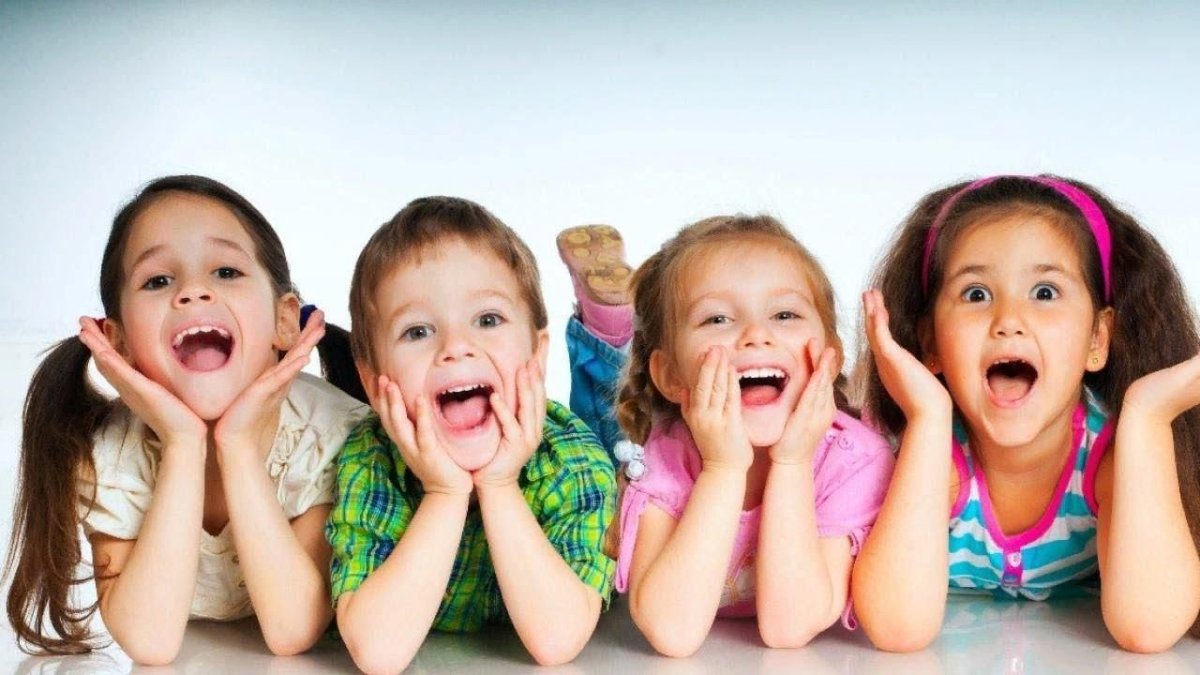 Веселые дети