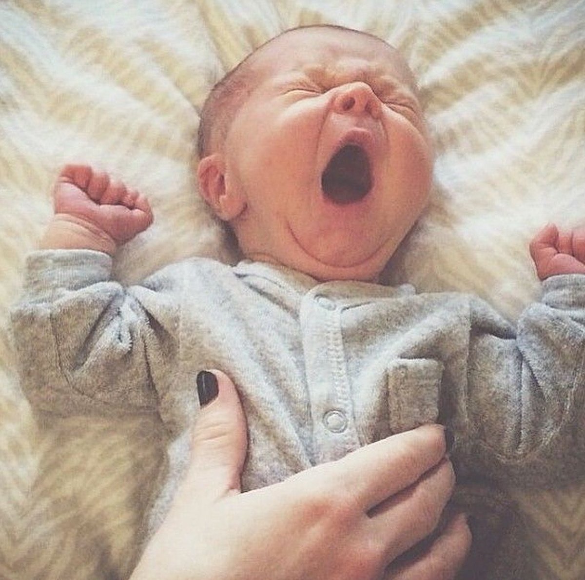 Зевота фото ребенок