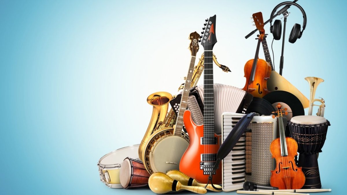 Коллаж из музыкальных инструментов