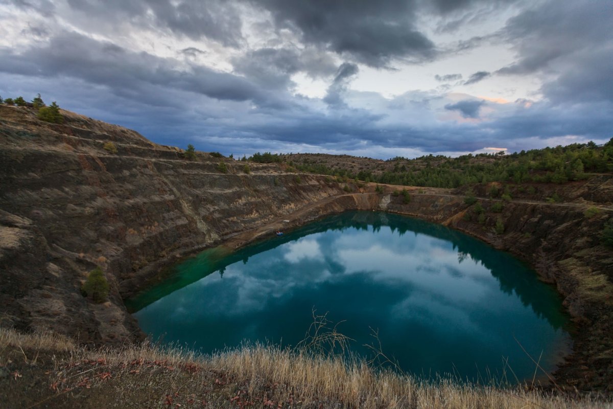 Поселок Фосфоритный голубое озеро