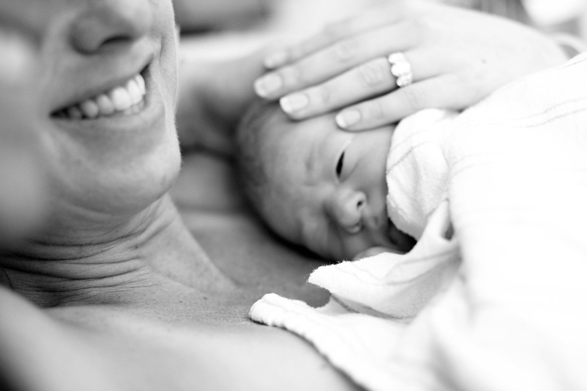 Родильница с ребенком