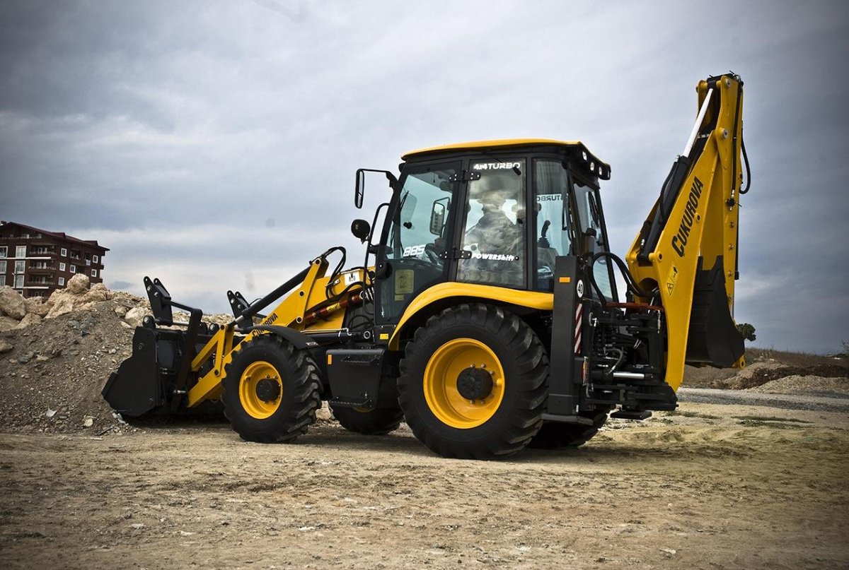 Экскаватор Tarsus 883