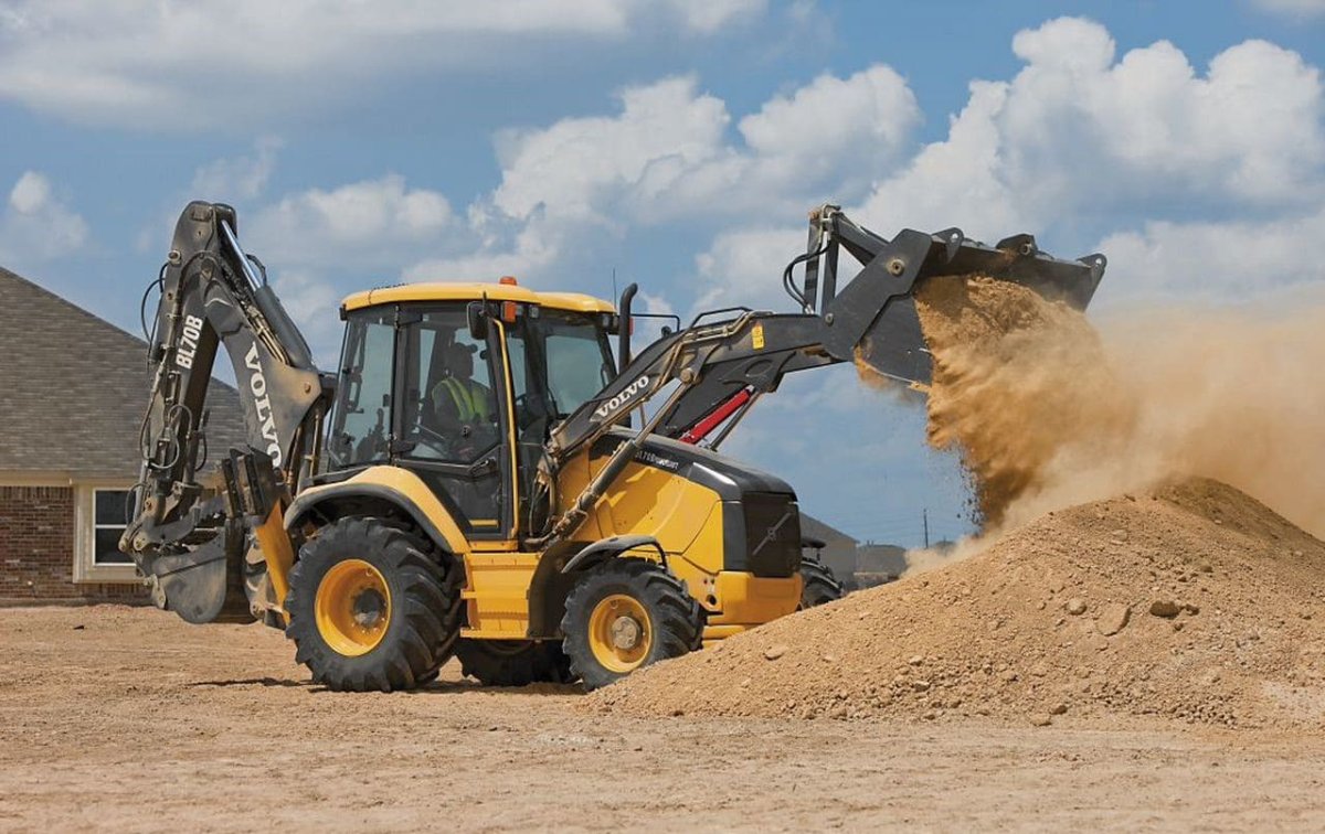 Экскаватор-погрузчик Volvo bl71b