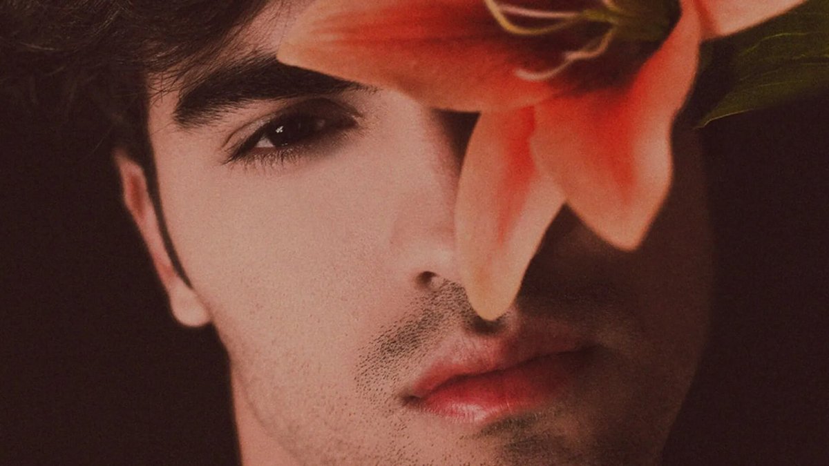 Мужчина Нарцисс фото