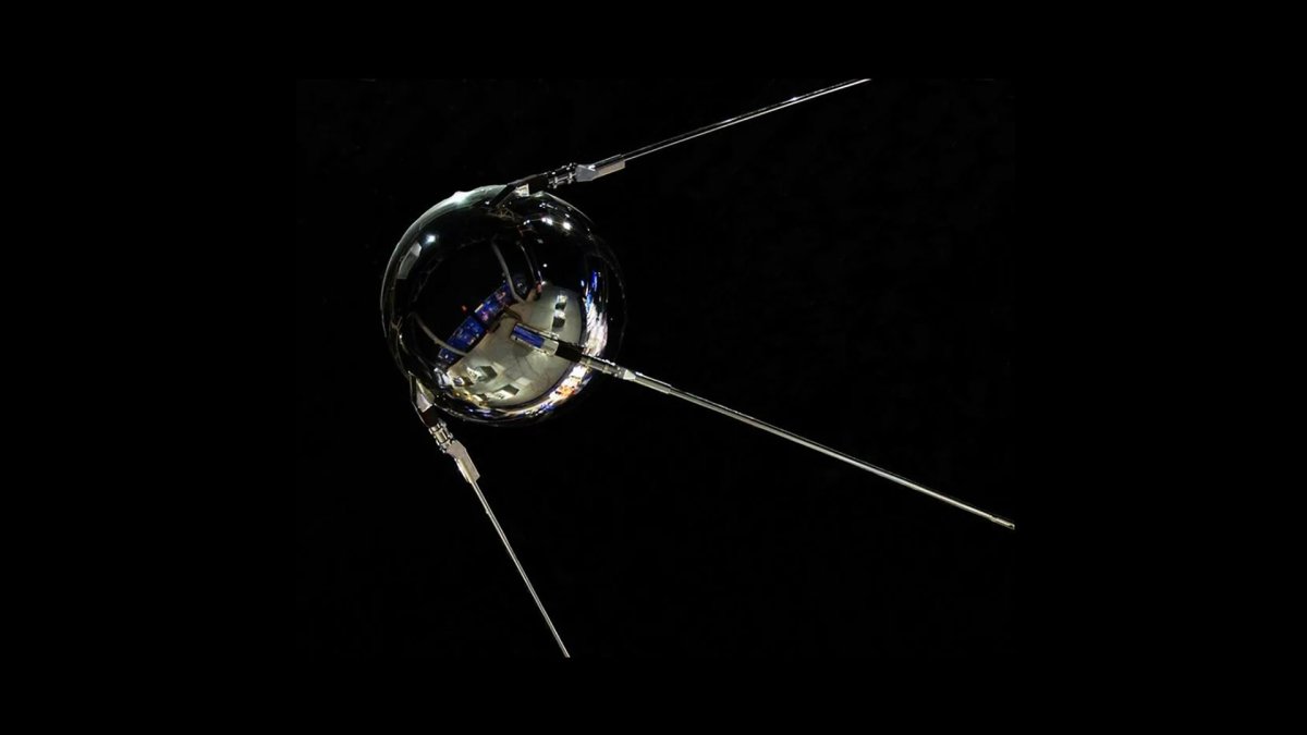 Первый космический Спутник 4 октября 1957 года