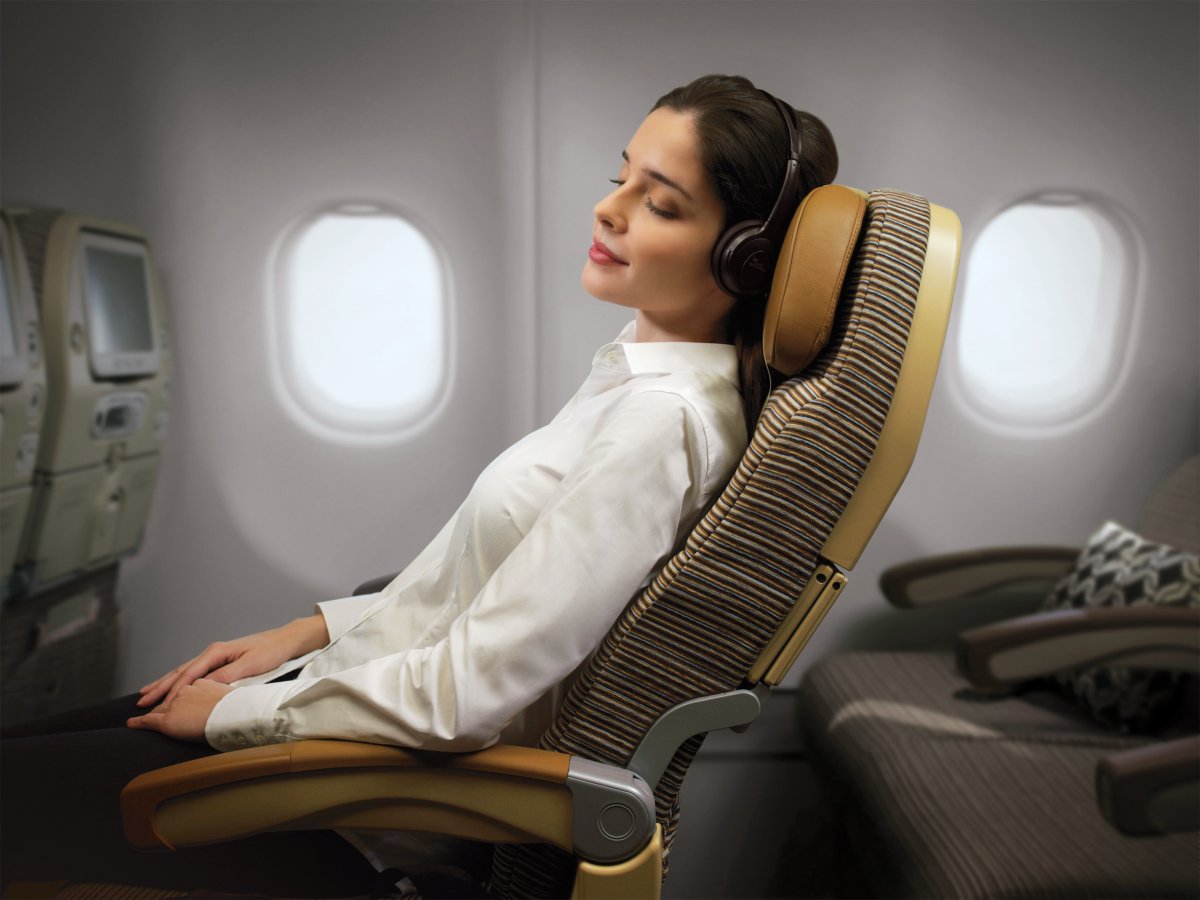 Женщина в самолете