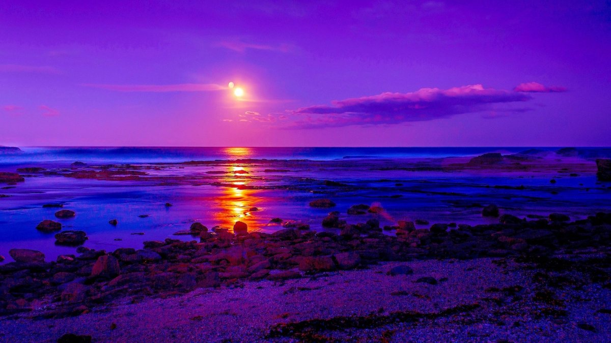 Фиолетово желтый закат