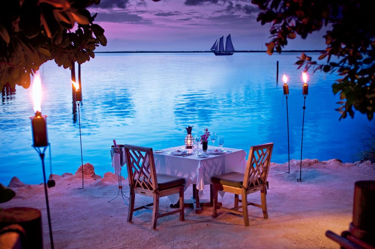 Завтрак на берегу