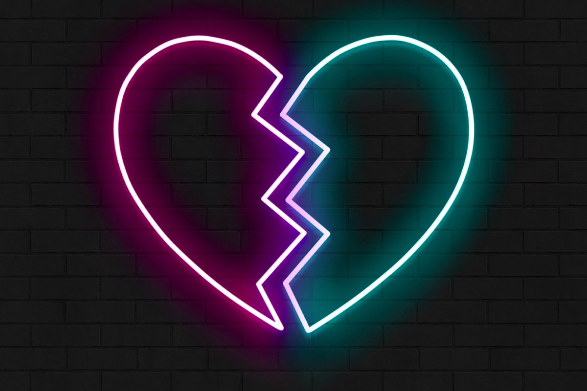 Неоновая вывеска сердце
