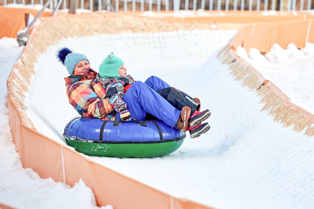 Парк Садовники тюбинговая горка